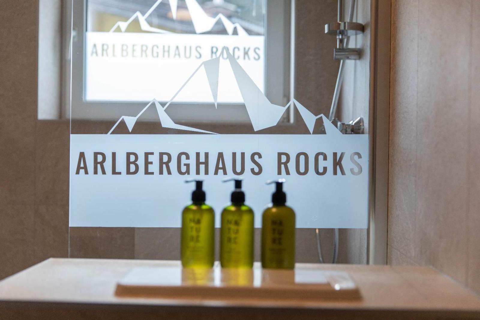Arlberghaus Rocks Villa Flirsch Exterior photo